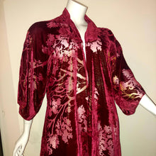 Load image into Gallery viewer, Kimono

